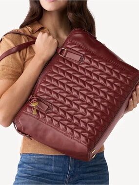 Fossil- Jaqueline- Quilted Leather Tote Bag in Burgundy